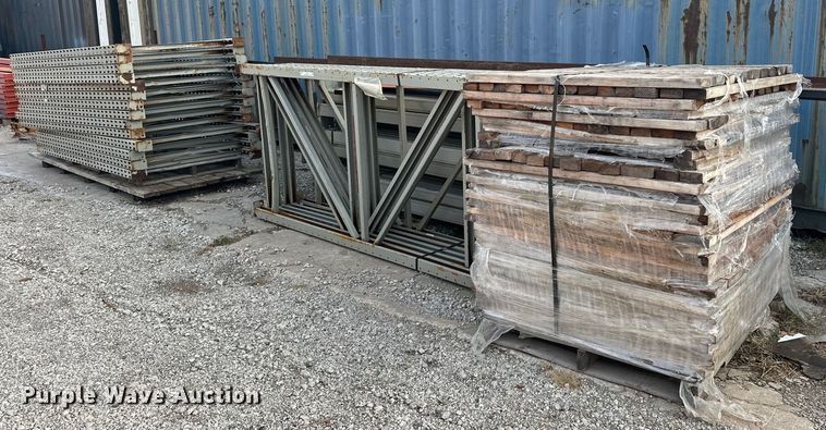 image for item EJ5077 Teardrop pallet racking
