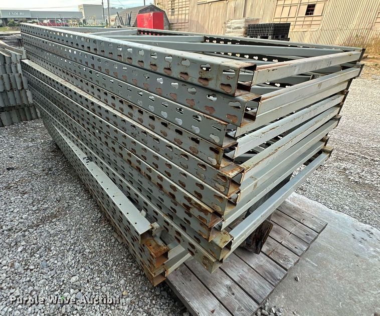 image for item EJ5077 Teardrop pallet racking