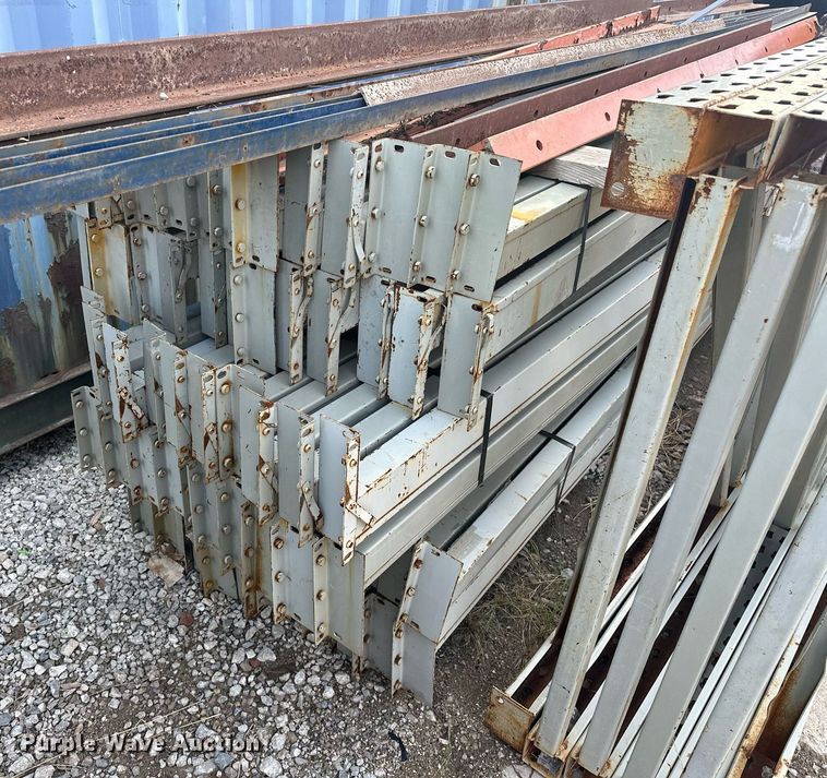 image for item EJ5077 Teardrop pallet racking