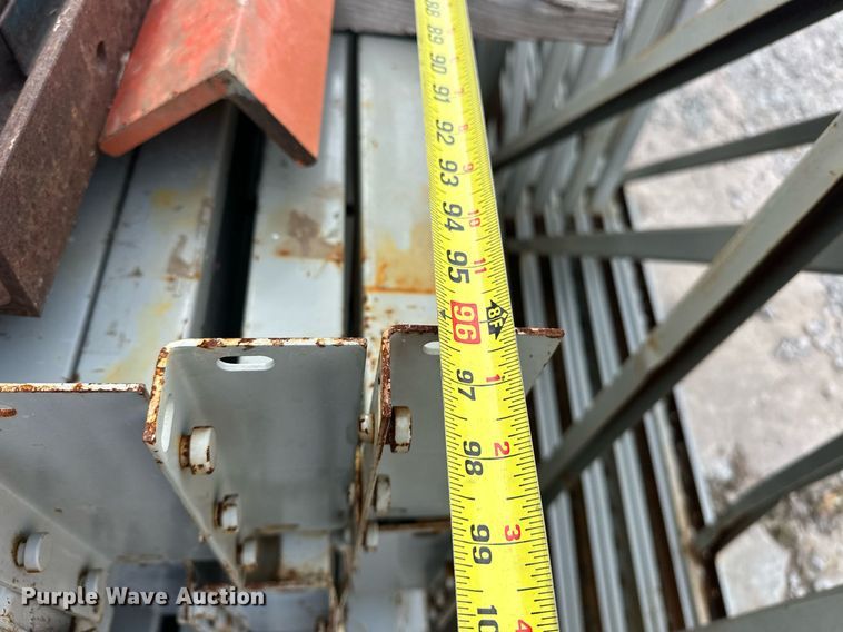 image for item EJ5077 Teardrop pallet racking