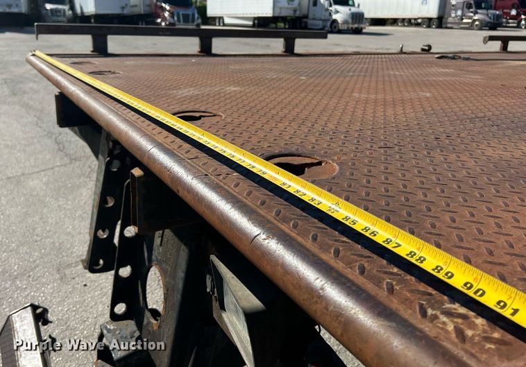 image for item EK3582 2006 Chevrolet C7500 rollback truck