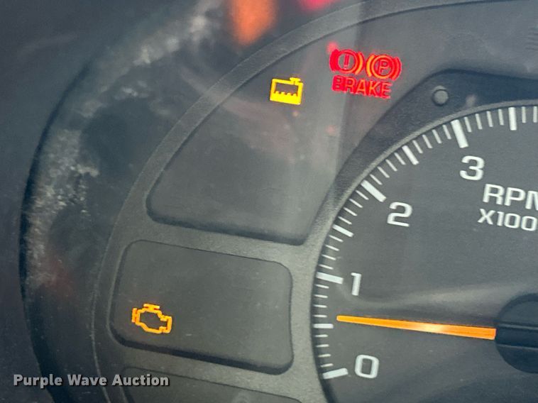 image for item EK3582 2006 Chevrolet C7500 rollback truck