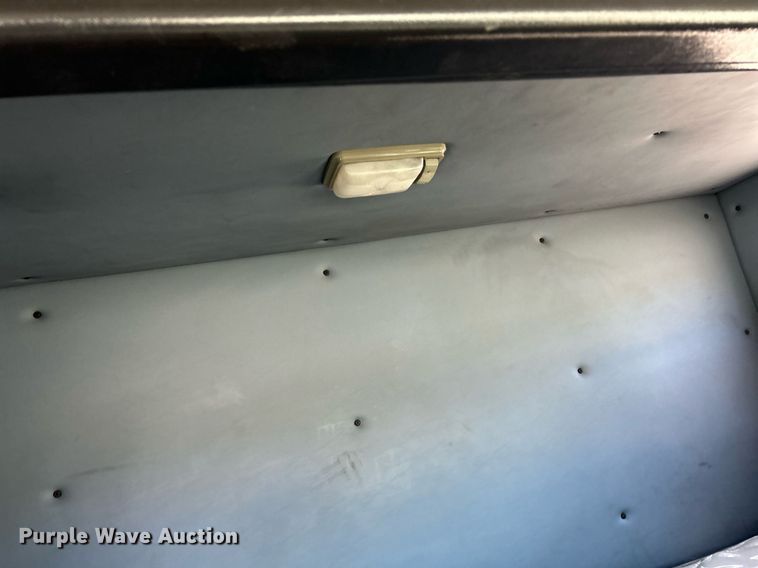 image for item EK3582 2006 Chevrolet C7500 rollback truck