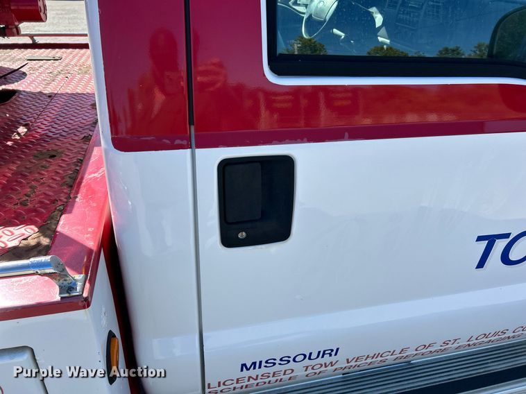 image for item EK3583 2003 Ford F450 XL Super Duty tow truck