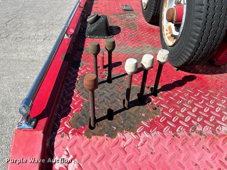 image for item EK3583 2003 Ford F450 XL Super Duty tow truck