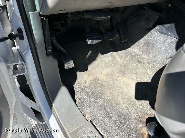 image for item EK3583 2003 Ford F450 XL Super Duty tow truck