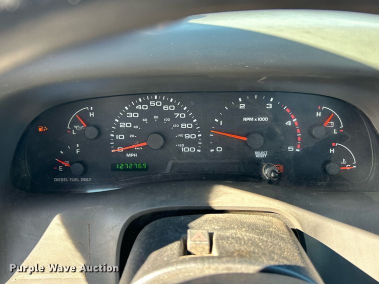 image for item EK3583 2003 Ford F450 XL Super Duty tow truck