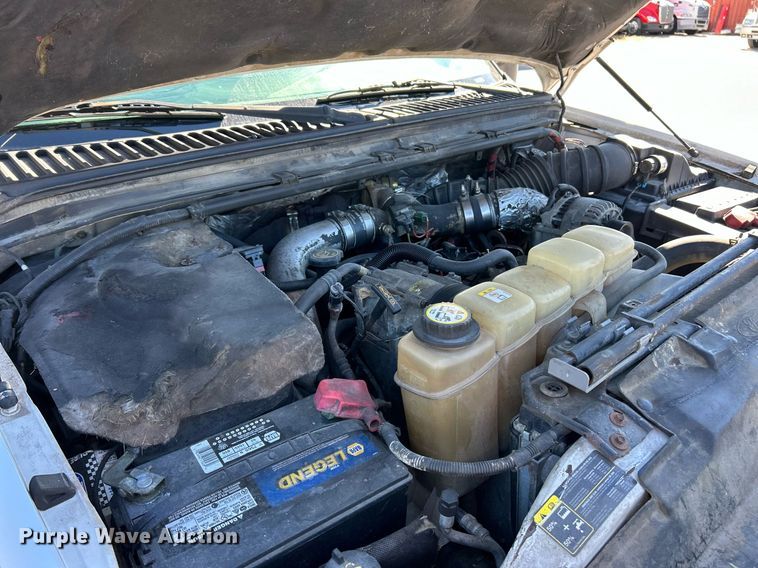 image for item EK3583 2003 Ford F450 XL Super Duty tow truck