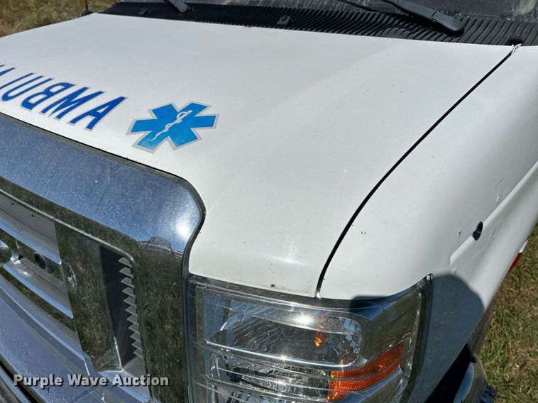image for item EK3596 2012 Ford E450 Super Duty van cab and chassis