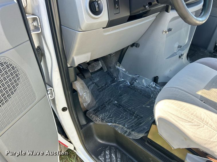 image for item EK3596 2012 Ford E450 Super Duty van cab and chassis