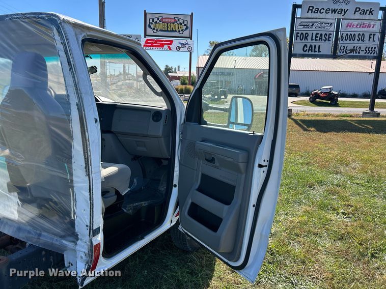 image for item EK3596 2012 Ford E450 Super Duty van cab and chassis