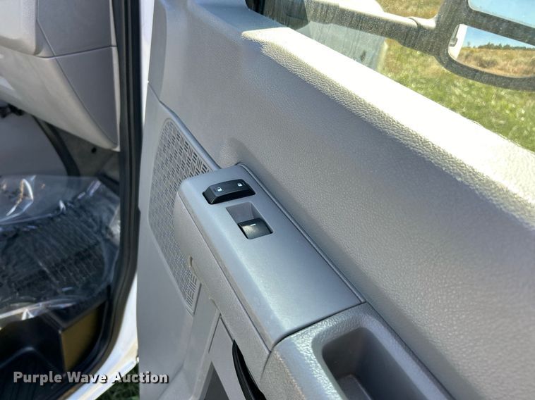 image for item EK3596 2012 Ford E450 Super Duty van cab and chassis
