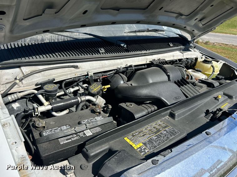 image for item EK3596 2012 Ford E450 Super Duty van cab and chassis