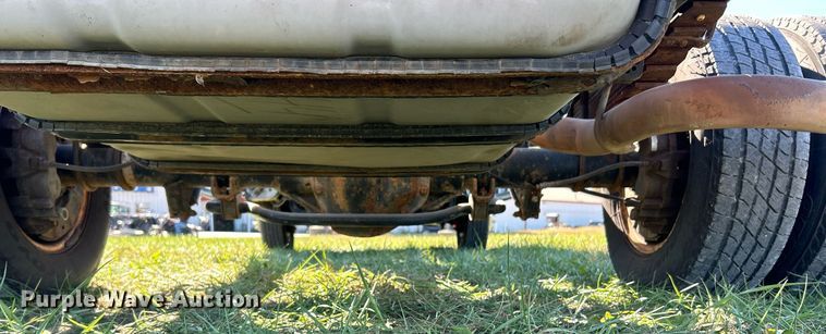 image for item EK3596 2012 Ford E450 Super Duty van cab and chassis