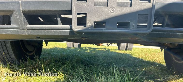 image for item EK3596 2012 Ford E450 Super Duty van cab and chassis