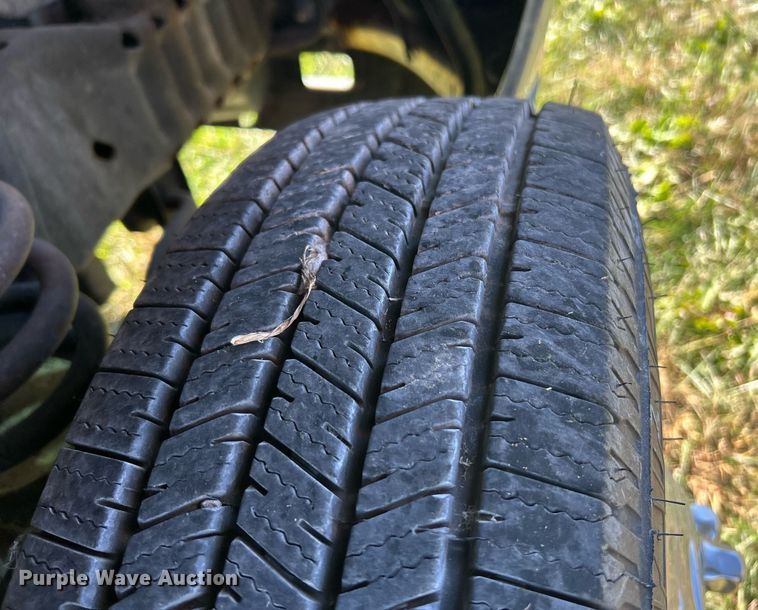 image for item EK3596 2012 Ford E450 Super Duty van cab and chassis