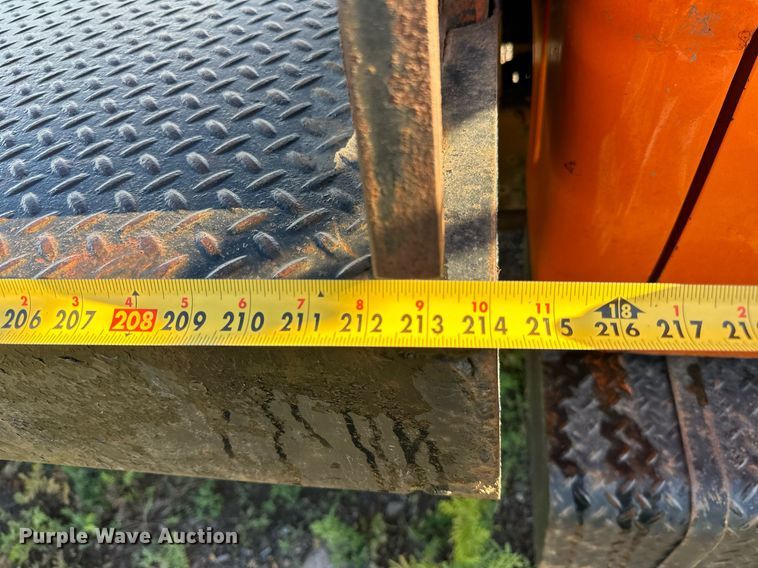 image for item EN2512 1969 Ford 600 flatbed truck