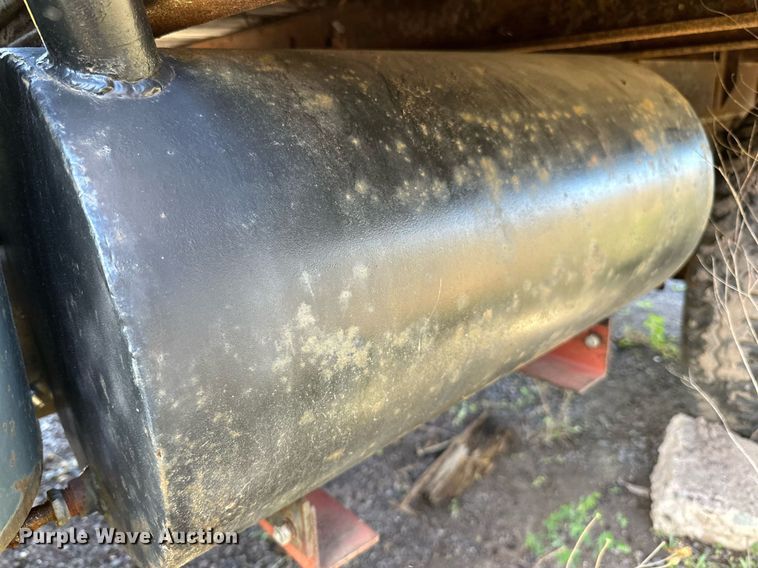 image for item EN2516 1949 Ford  F4 flatbed truck