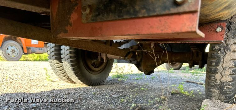 image for item EN2516 1949 Ford  F4 flatbed truck