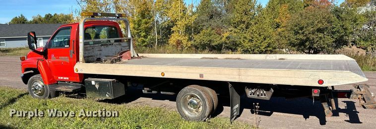 image for item EN2521 2008 Chevrolet  C5500 rollback truck