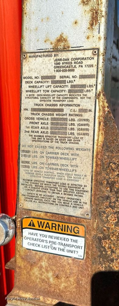 image for item EN2521 2008 Chevrolet  C5500 rollback truck