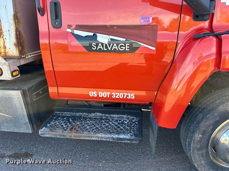 image for item EN2521 2008 Chevrolet  C5500 rollback truck