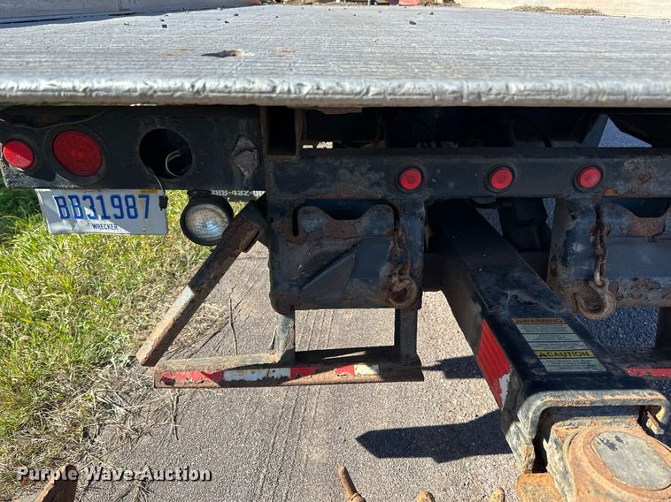 image for item EN2521 2008 Chevrolet  C5500 rollback truck