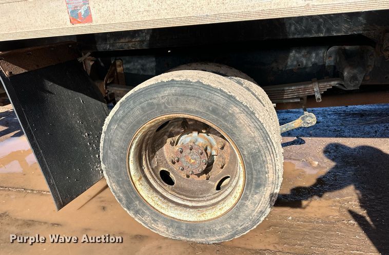 image for item EN2521 2008 Chevrolet  C5500 rollback truck