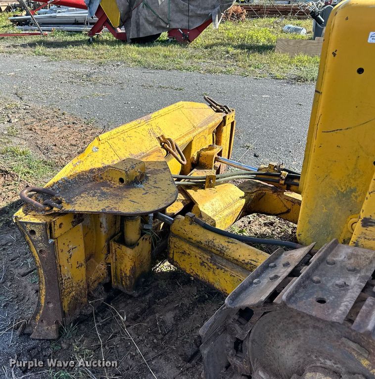 image for item EN2522 1973 John Deere 350B dozer