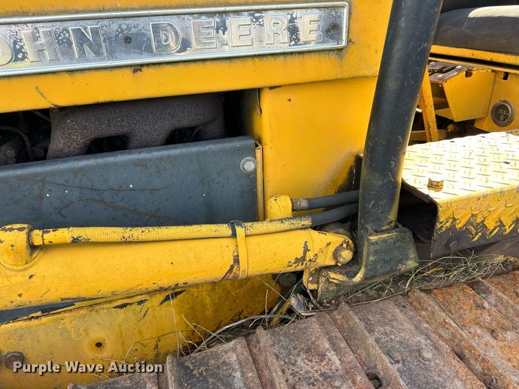 image for item EN2522 1973 John Deere 350B dozer