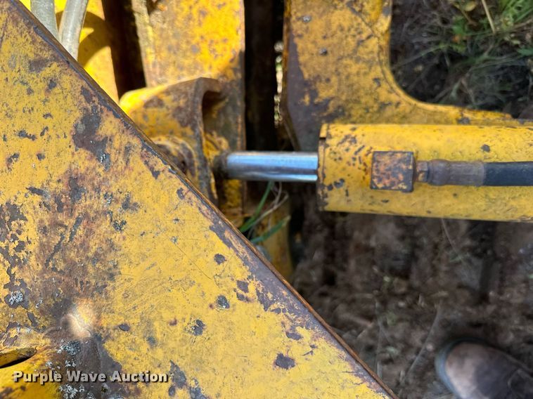 image for item EN2522 1973 John Deere 350B dozer