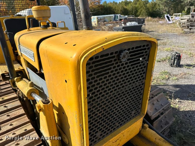 image for item EN2522 1973 John Deere 350B dozer