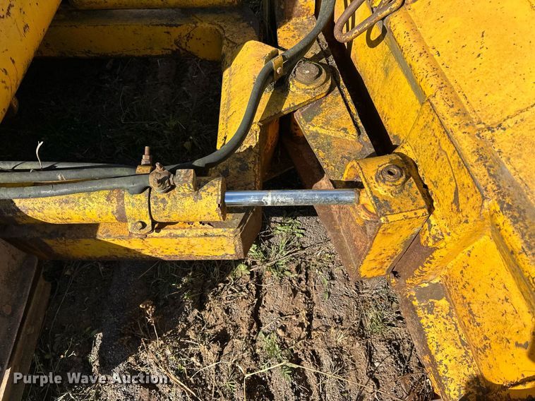 image for item EN2522 1973 John Deere 350B dozer