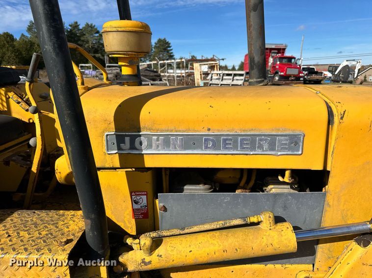 image for item EN2522 1973 John Deere 350B dozer