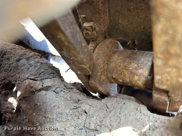 image for item EN2522 1973 John Deere 350B dozer