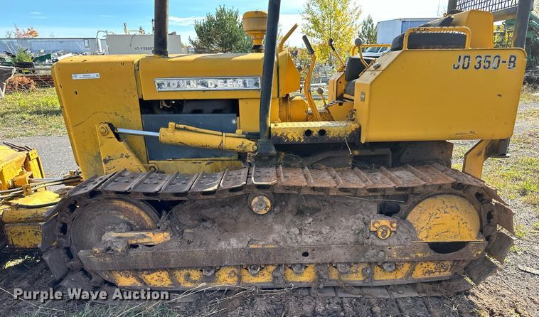image for item EN2522 1973 John Deere 350B dozer