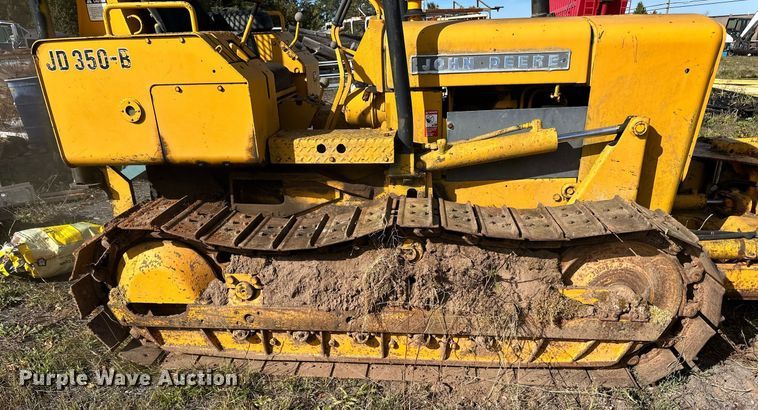 image for item EN2522 1973 John Deere 350B dozer