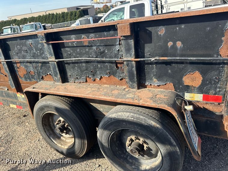 image for item EN2527 2015 DCT dump trailer