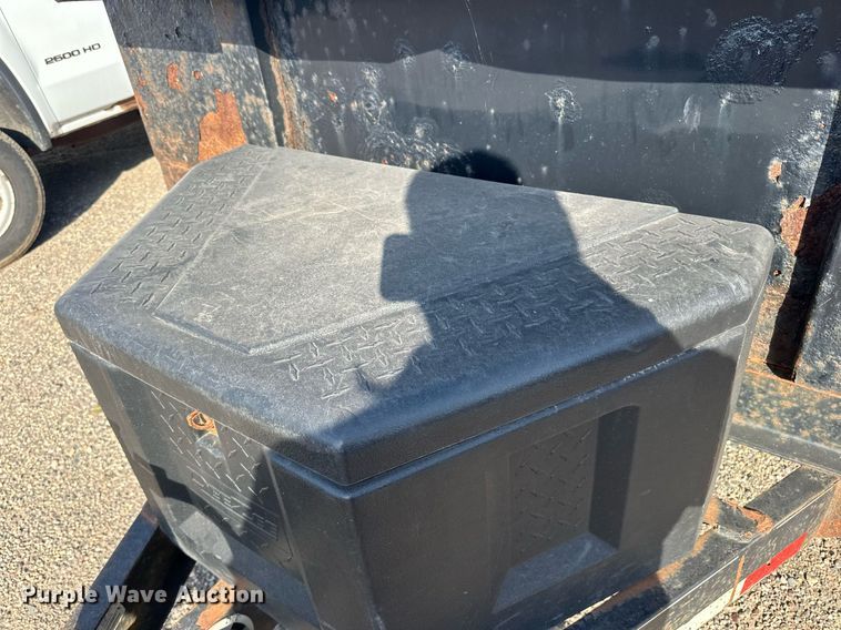 image for item EN2527 2015 DCT dump trailer