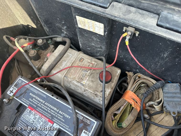 image for item EN2527 2015 DCT dump trailer