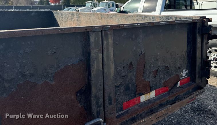 image for item EN2527 2015 DCT dump trailer