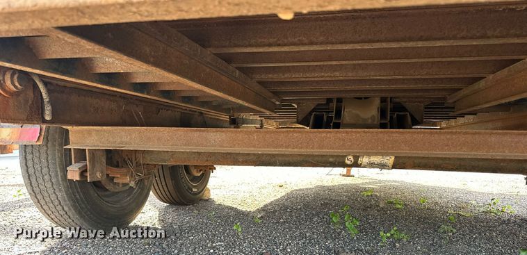 image for item EN2527 2015 DCT dump trailer