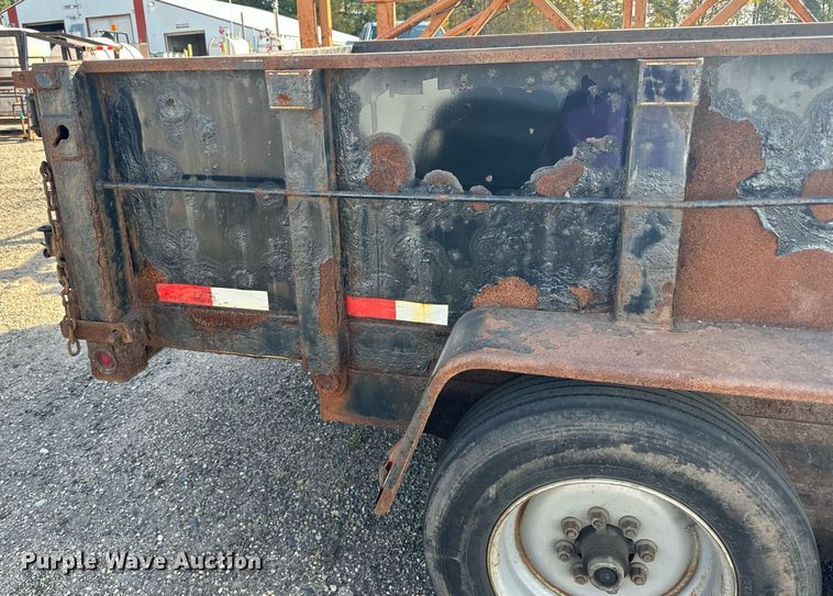 image for item EN2527 2015 DCT dump trailer