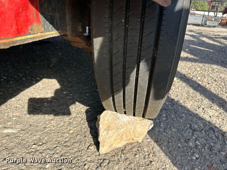 image for item EN2527 2015 DCT dump trailer