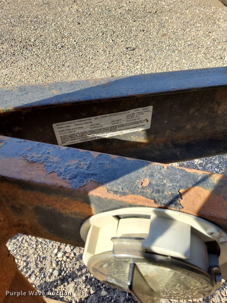 image for item EN2527 2015 DCT dump trailer