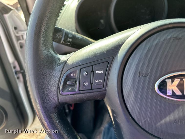 image for item EN2529 2013 Kia Soul SUV