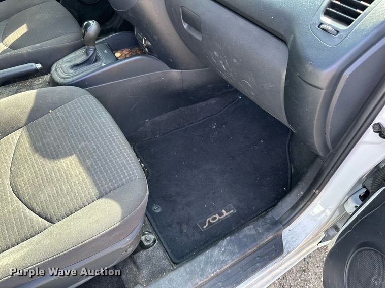 image for item EN2529 2013 Kia Soul SUV