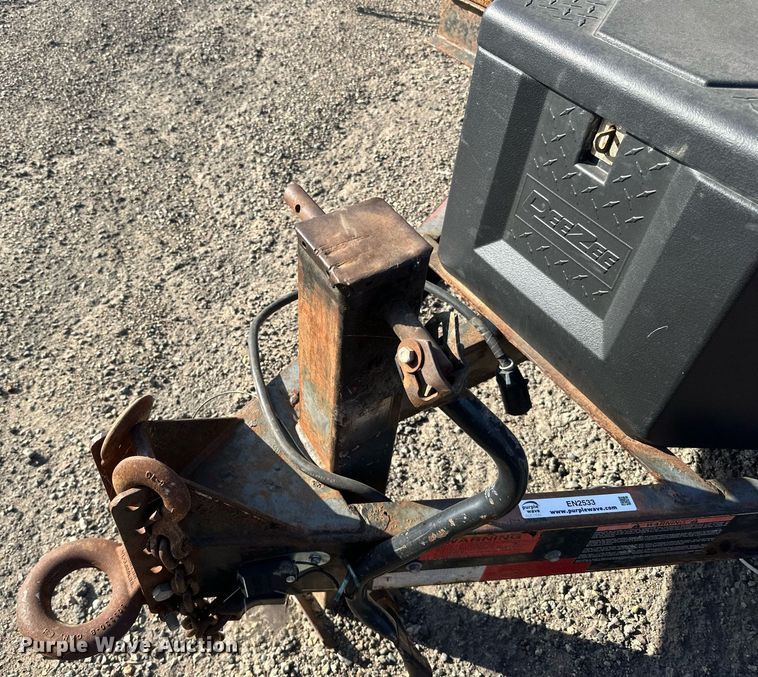 image for item EN2533 2016 DCT dump trailer