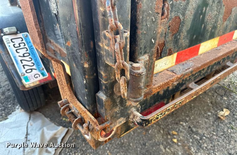 image for item EN2533 2016 DCT dump trailer