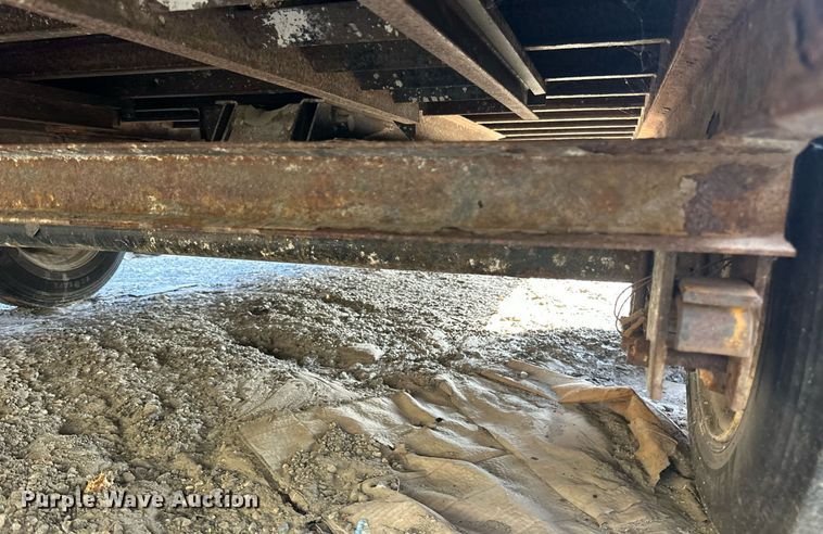 image for item EN2533 2016 DCT dump trailer